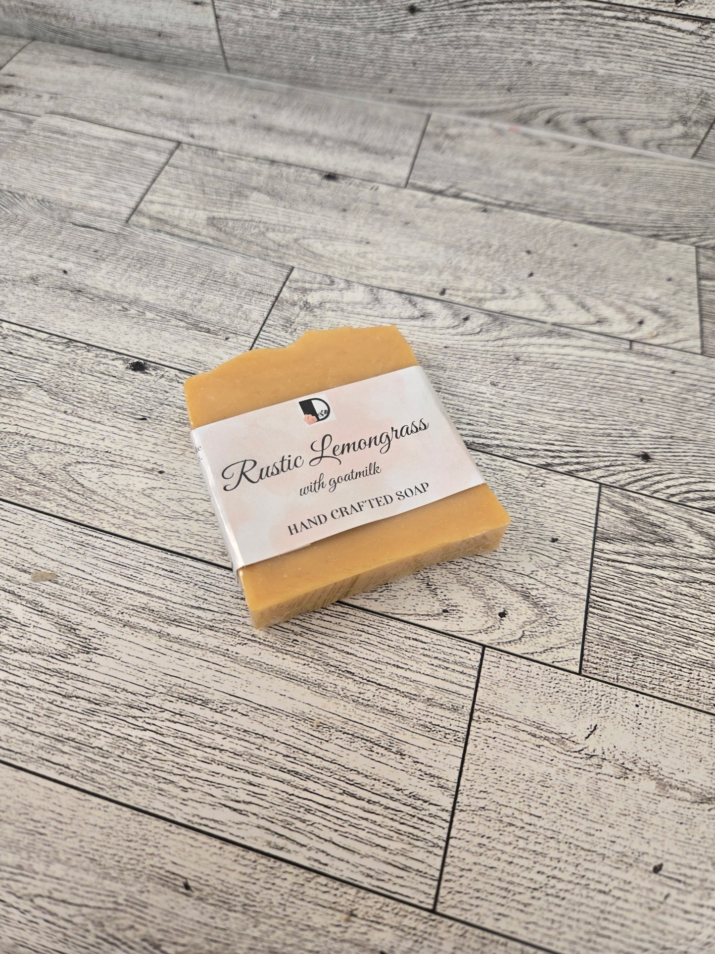 Rustic Lemongrass with goat milk