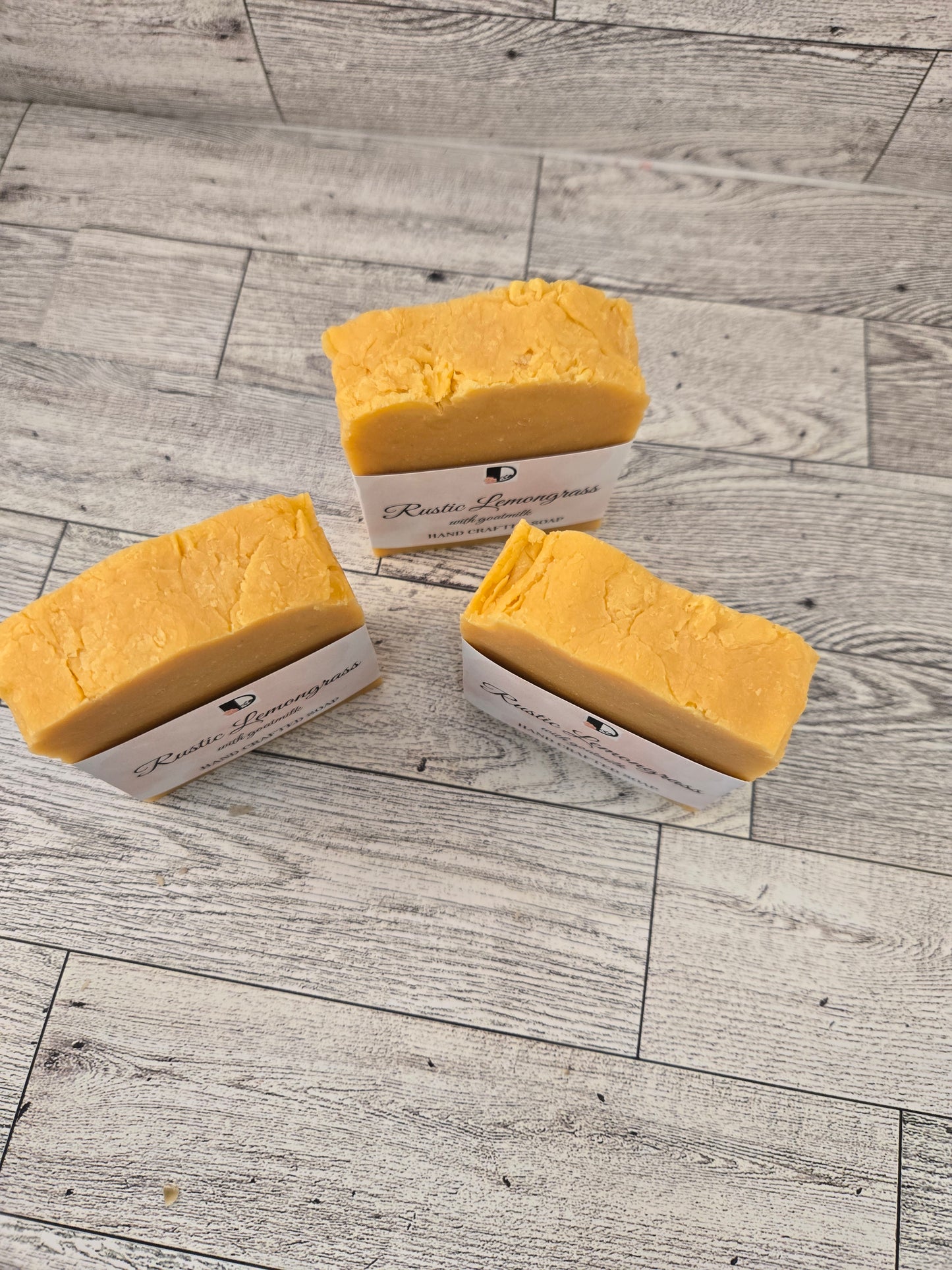 Rustic Lemongrass with goat milk